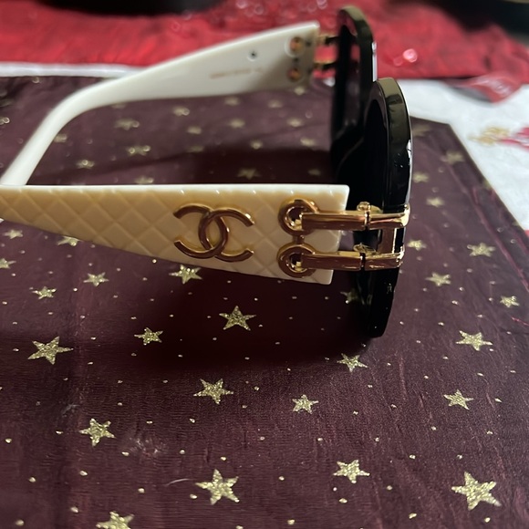 Chanel Black Sunglasses - Picture 6 of 10